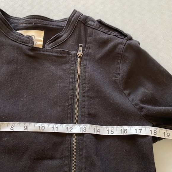 Women’s jacket - Picture 9 of 10